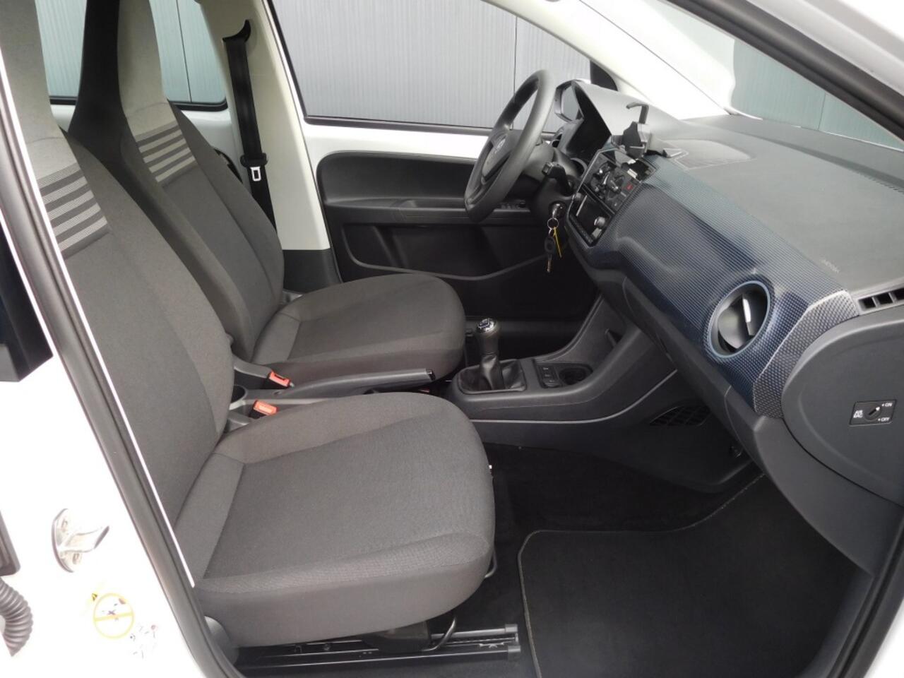 Volkswagen UP! 1.0 BMT move up!