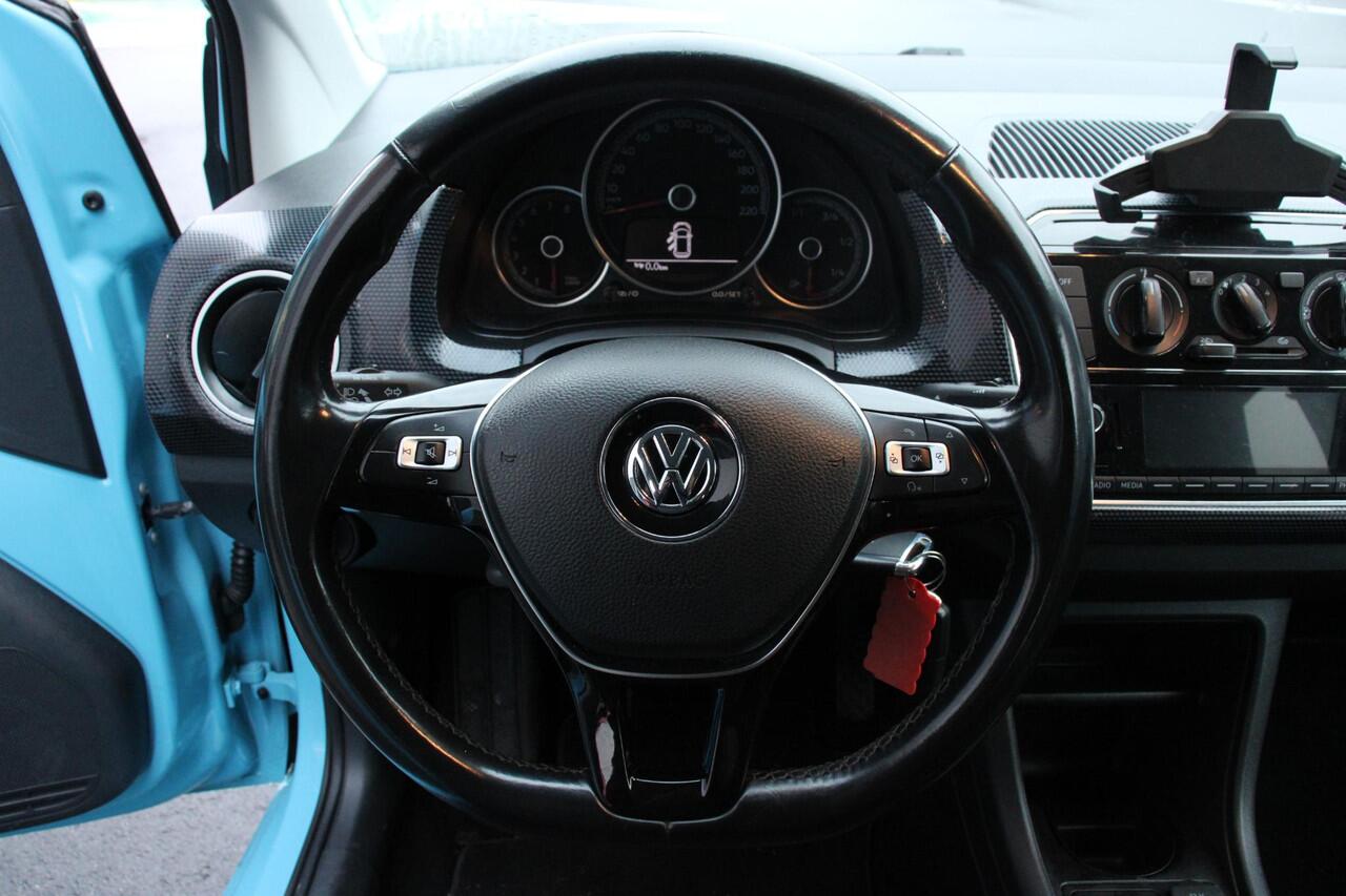 Volkswagen UP! 1.0 R-LINE, CRUISE, PDC, 5DRS, 53DKM