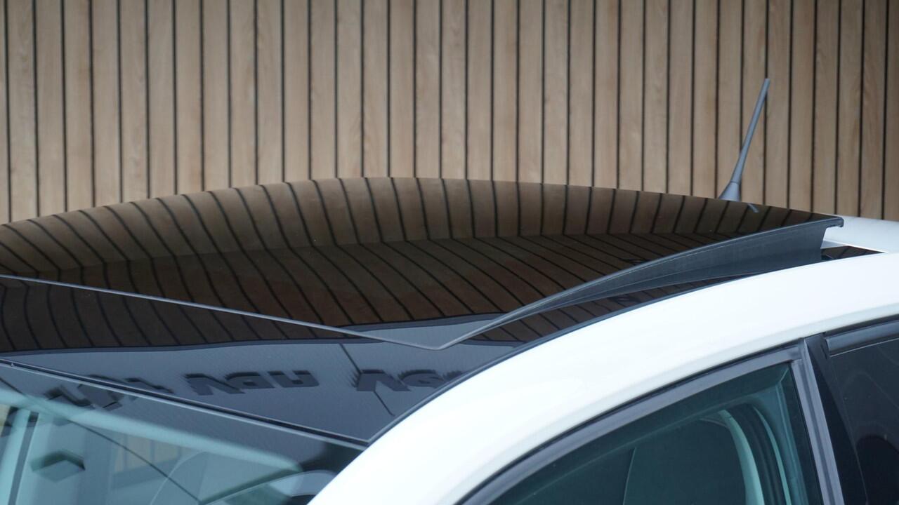 Volkswagen UP! 1.0 60pk up! 5Drs Beats Pano.Dak 16inch LM A-Camera *Nieuwstaat Up!* Alcantara Cruise Control 1e Eigenaar 12253km!