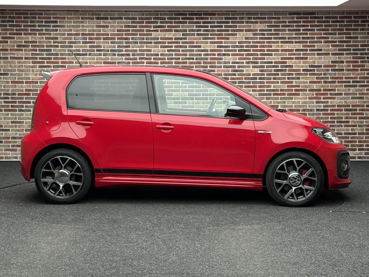 Volkswagen UP! 1.0 TSI GTI Camera | Pano| Cruise
