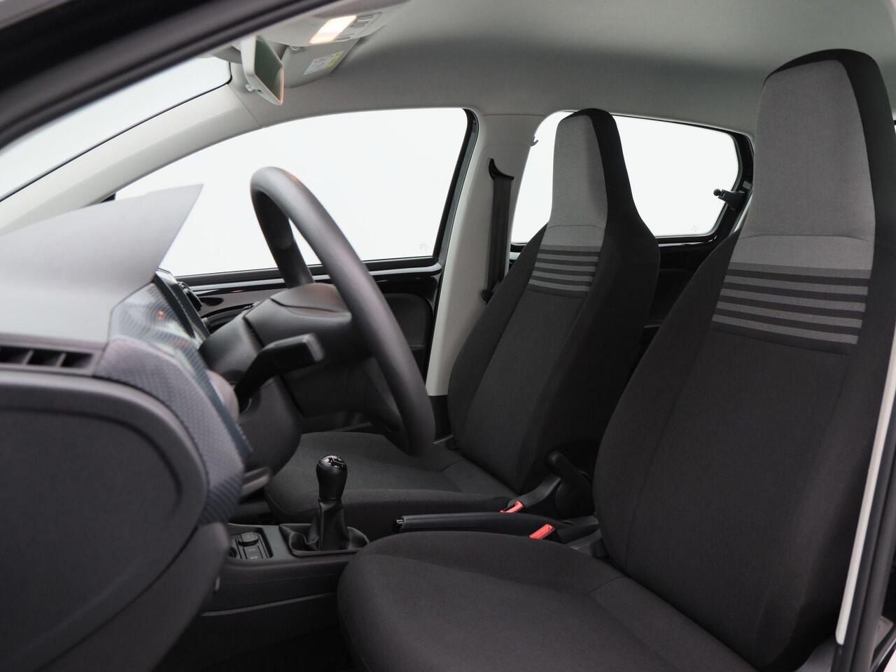 Volkswagen UP! 1.0 BMT move up! | Airconditioning | Bluetooth | LED Dagrijverlichting | Originele Audio | 60.196 Km