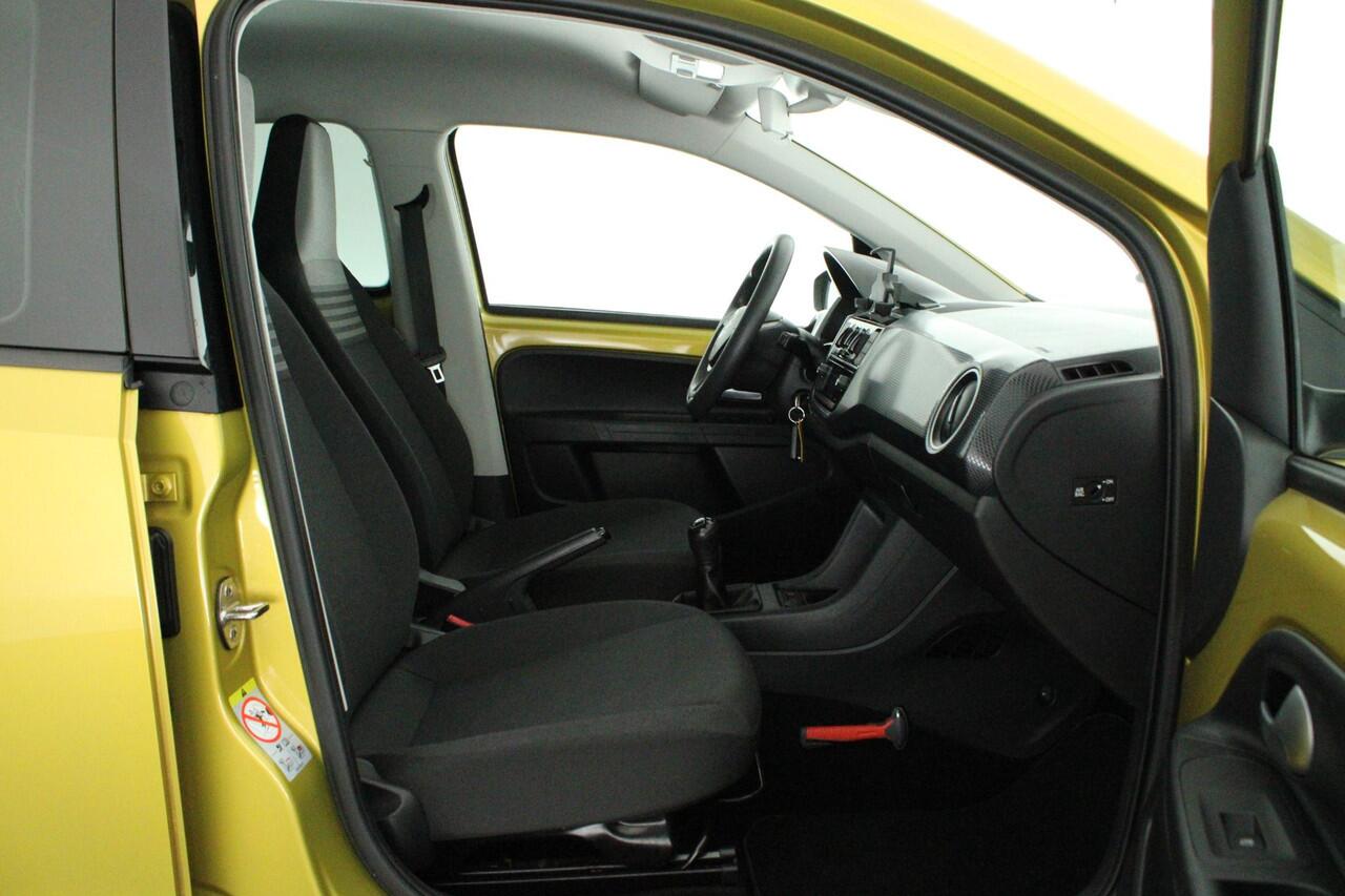 Volkswagen UP! 1.0 BMT 60pk move up! Airco