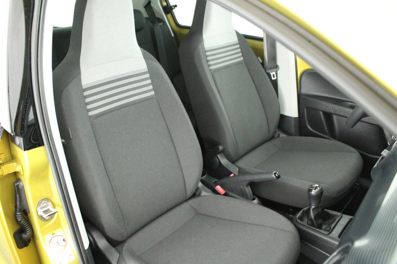 Volkswagen UP! 1.0 BMT 60pk move up! Airco