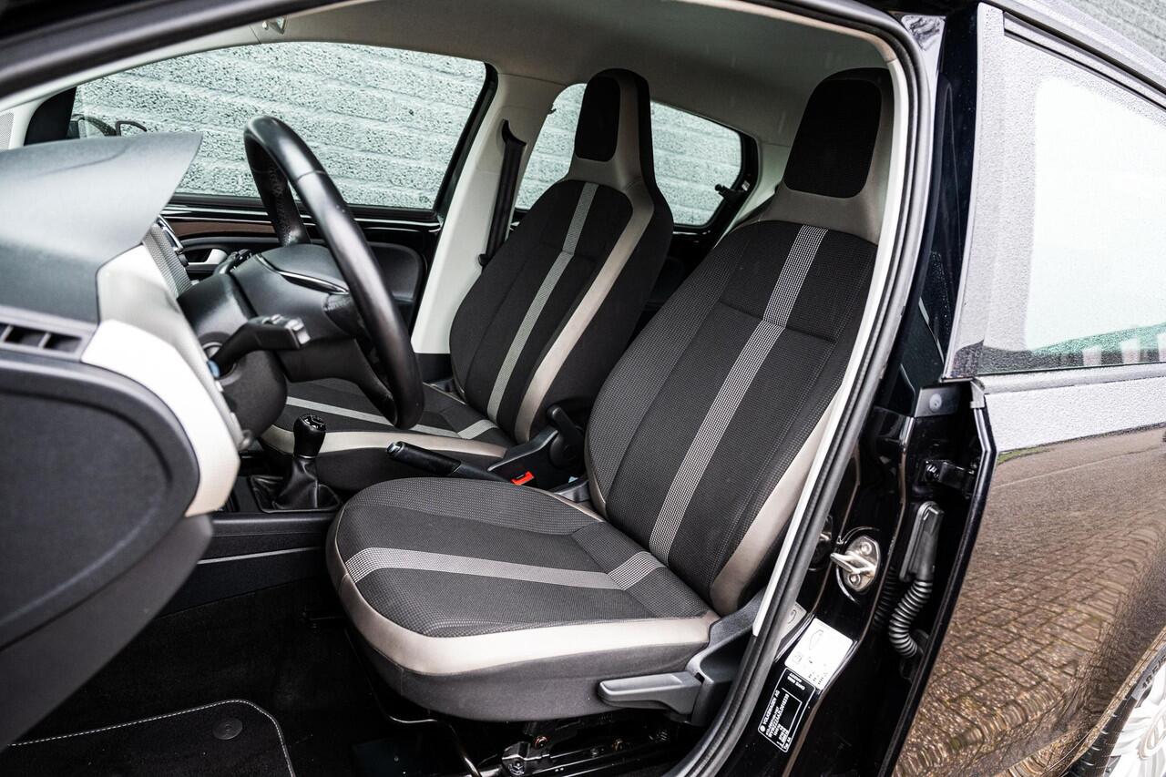 Volkswagen UP! 1.0 BMT high up! | Cruise Control | Parkeersensoren | Multi. Stuurwiel