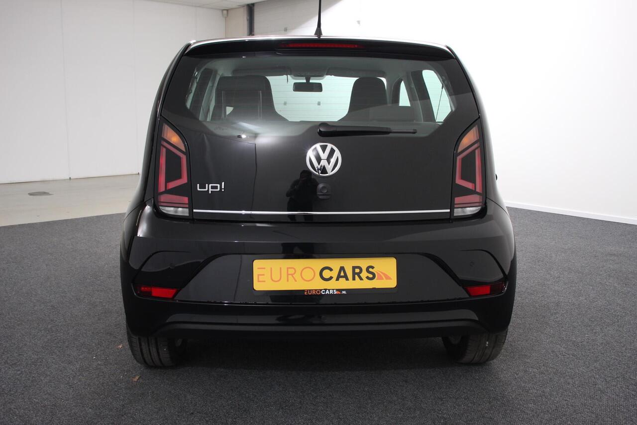 Volkswagen UP! 1.0 Automaat high up! | Airco | Lichtmetalen velgen | Radio | Bluetooth