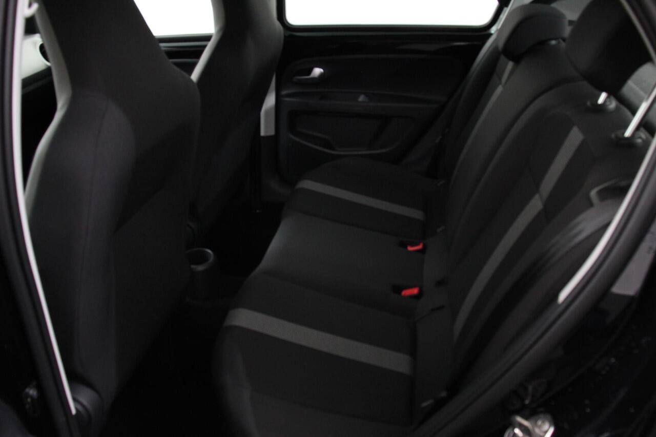 Volkswagen UP! 1.0 Automaat high up! | Airco | Lichtmetalen velgen | Radio | Bluetooth