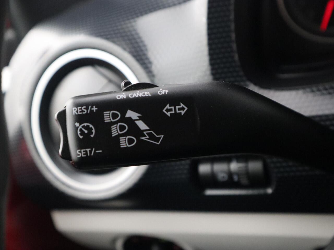 Volkswagen UP! 1.0 BMT move up! 1STE EIG / CRUISE CONTROL / AIRCO / PDC / BLUETOOTH / CRUISE / NL-AUTO