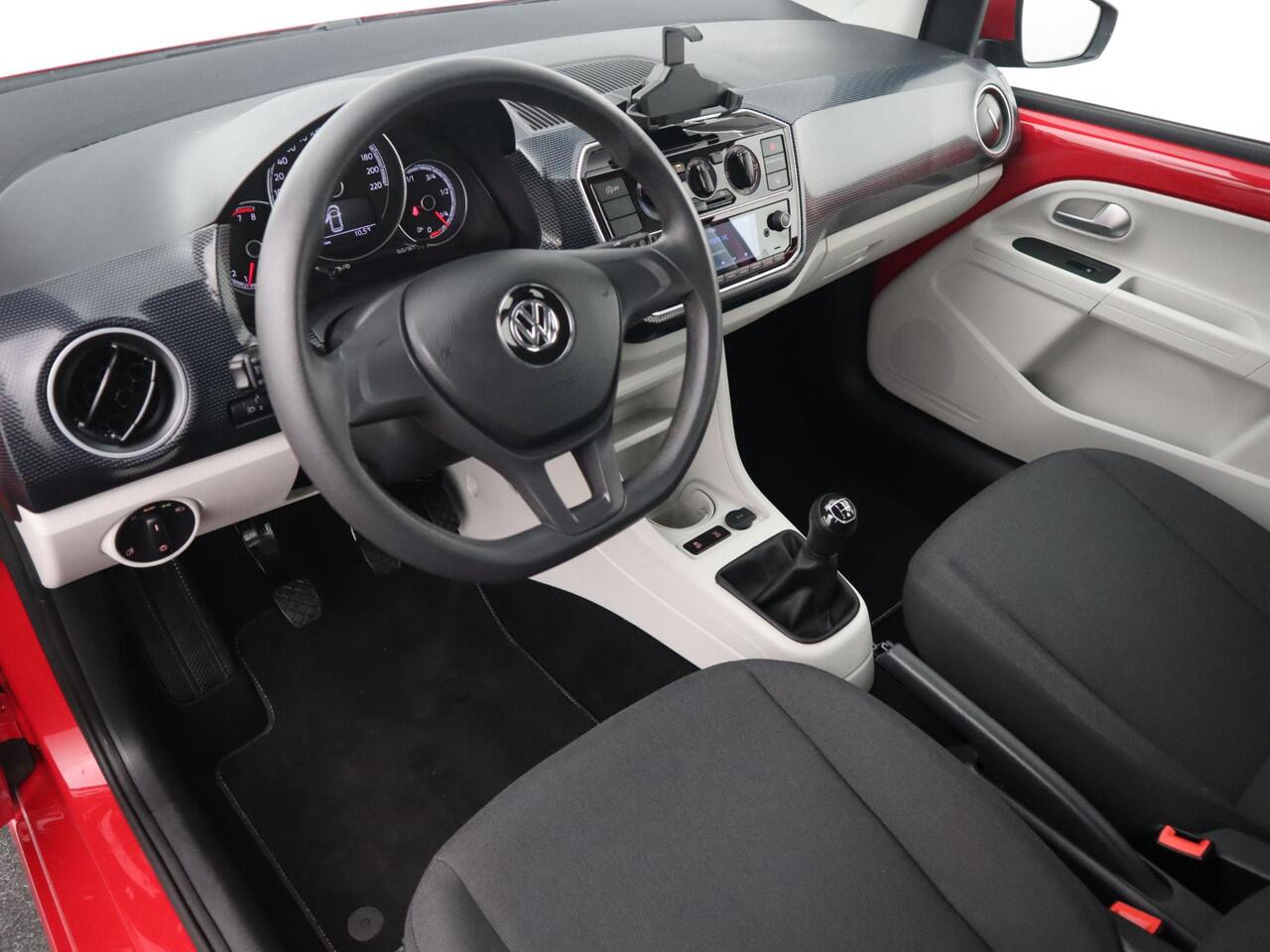 Volkswagen UP! 1.0 BMT move up! 1STE EIG / CRUISE CONTROL / AIRCO / PDC / BLUETOOTH / CRUISE / NL-AUTO