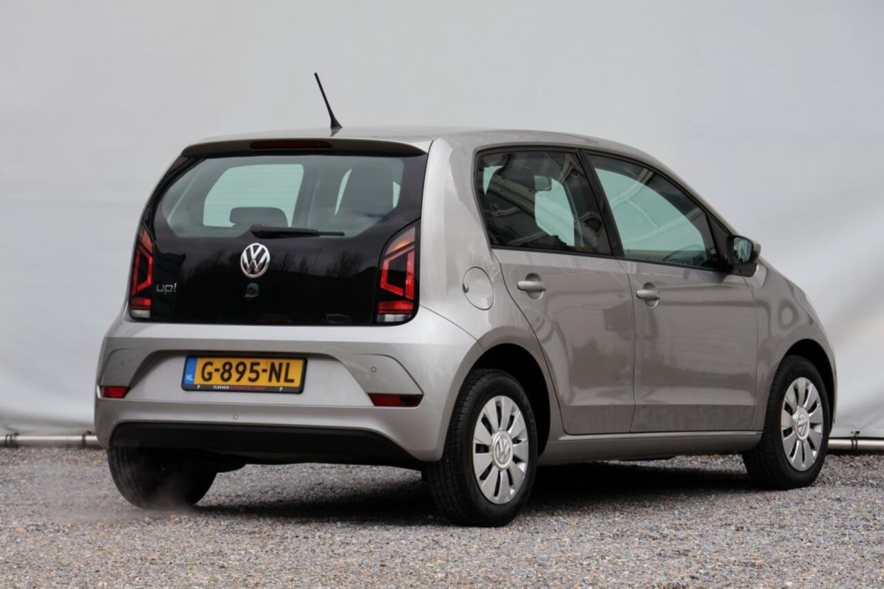 Volkswagen UP! 1.0 BMT Move Up! - 60 pk **PDC / DAB / Cruise control