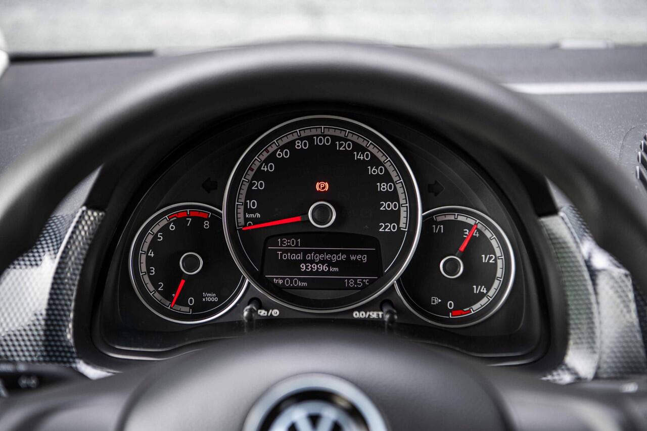 Volkswagen UP! 1.0 BMT move up! | Camera | Cruise Control | Climate Control