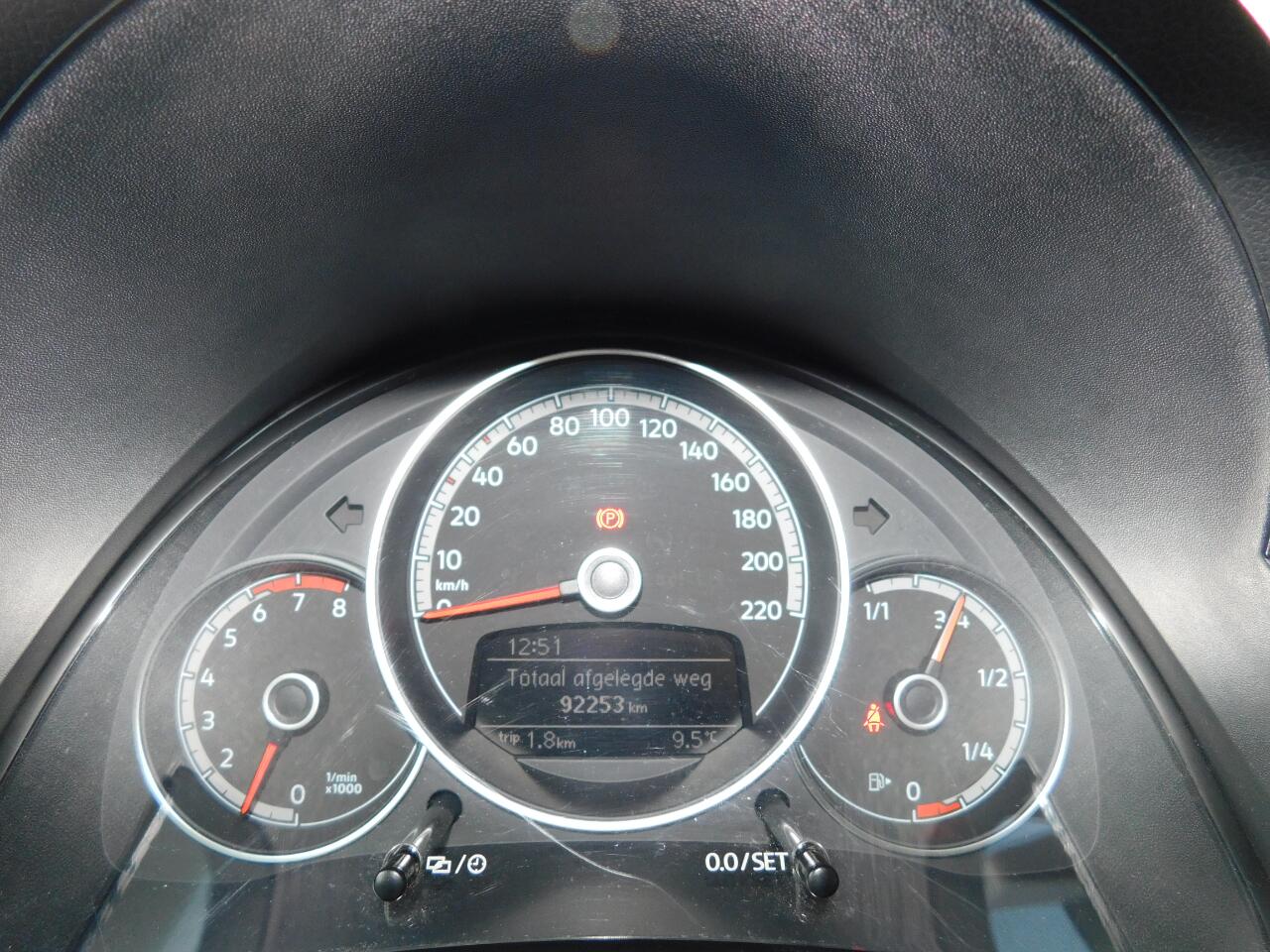 Volkswagen UP! 1.0 MPI 60PK MOVE UP! All-in Prijs! 1 jaar garanti