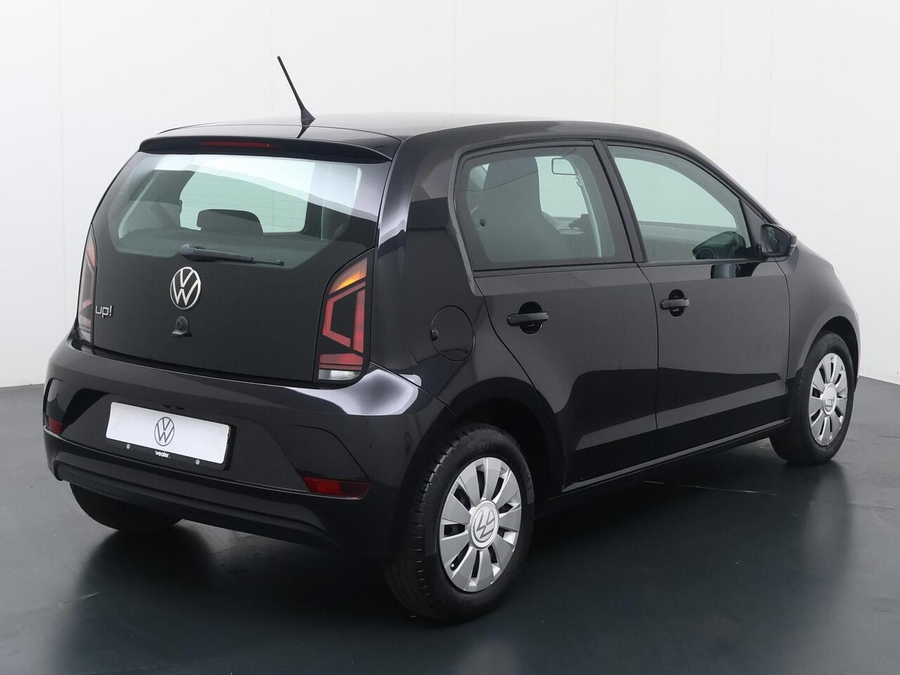 Volkswagen UP! 1.0 BMT move up! | 60 PK | Achteruitrijcamera | Climate control | DAB+ radio |