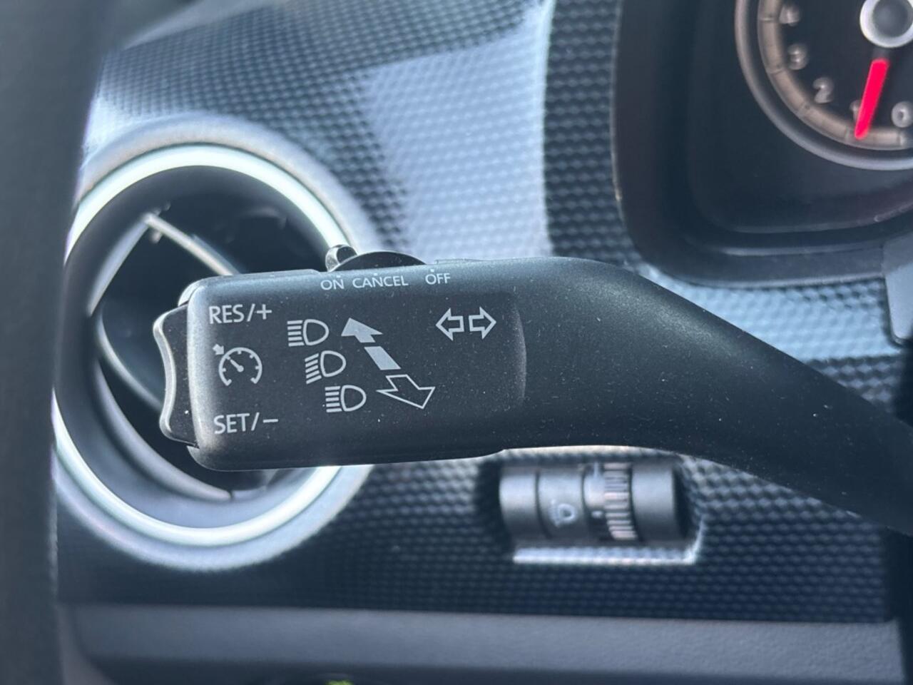 Volkswagen UP! 1.0 BMT TAKE UP! AIRCO CRUISE PDC-CAMERA