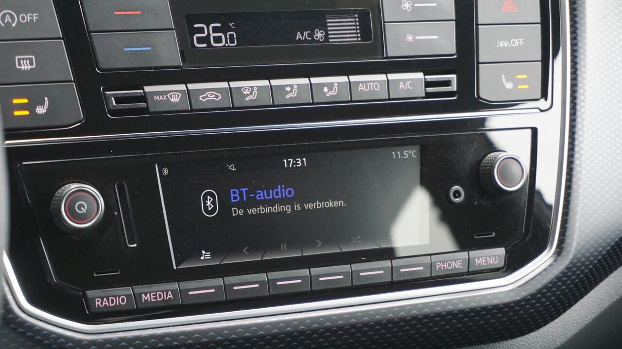 Volkswagen UP! 1.0 60PK 5Drs United Clima Cruise A-Camera 14inch LM DAB 79620km! Complete Up!