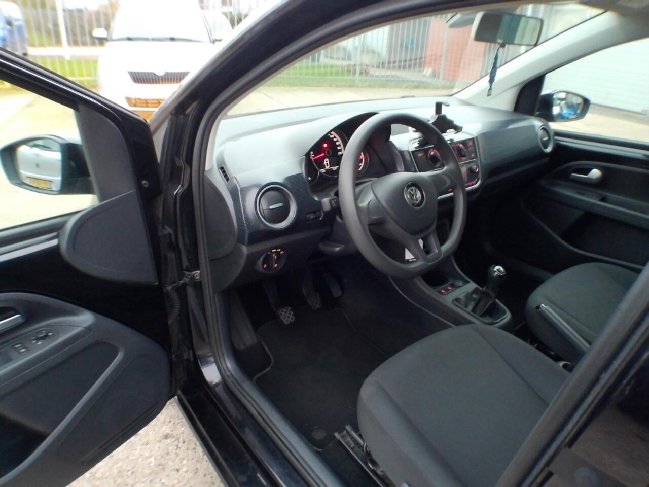 Volkswagen UP! 1.0 BMT move up!