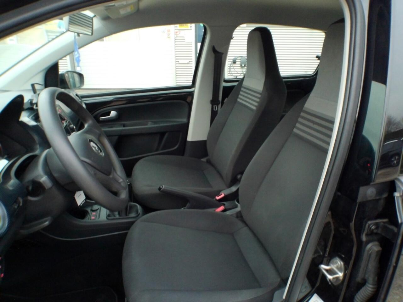 Volkswagen UP! 1.0 BMT move up!