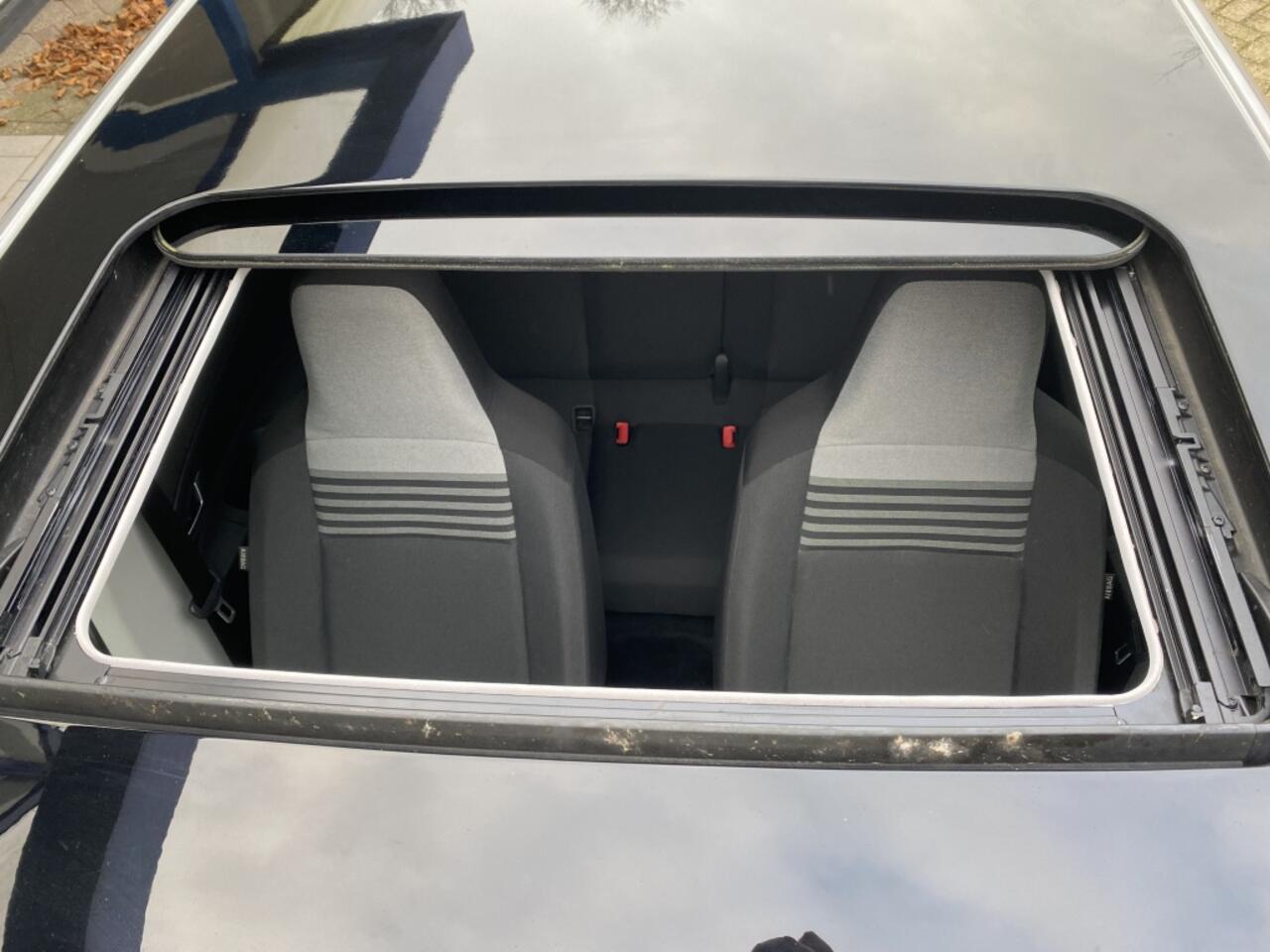 Volkswagen UP! schuif kanteldak R line 1.0 R-Line