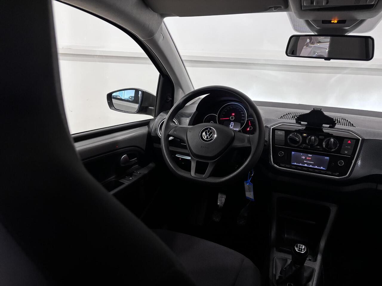 Volkswagen UP! 1.0 BMT move up! | Airco | Bluetooth | NL-Auto