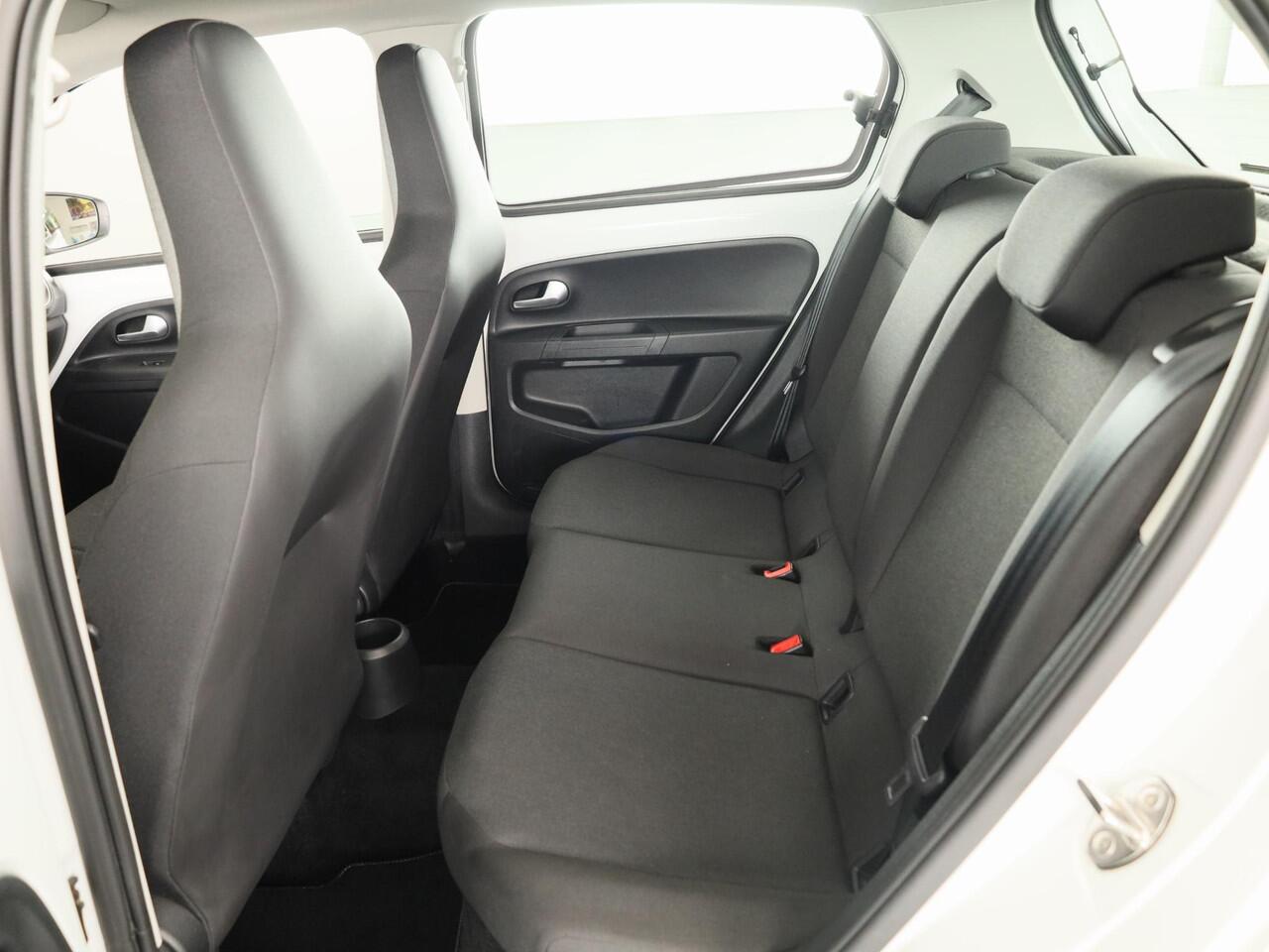 Volkswagen UP! 1.0 BMT move up! 60 pk | Navigatie via App | Airco | Elektr. ramen voor |