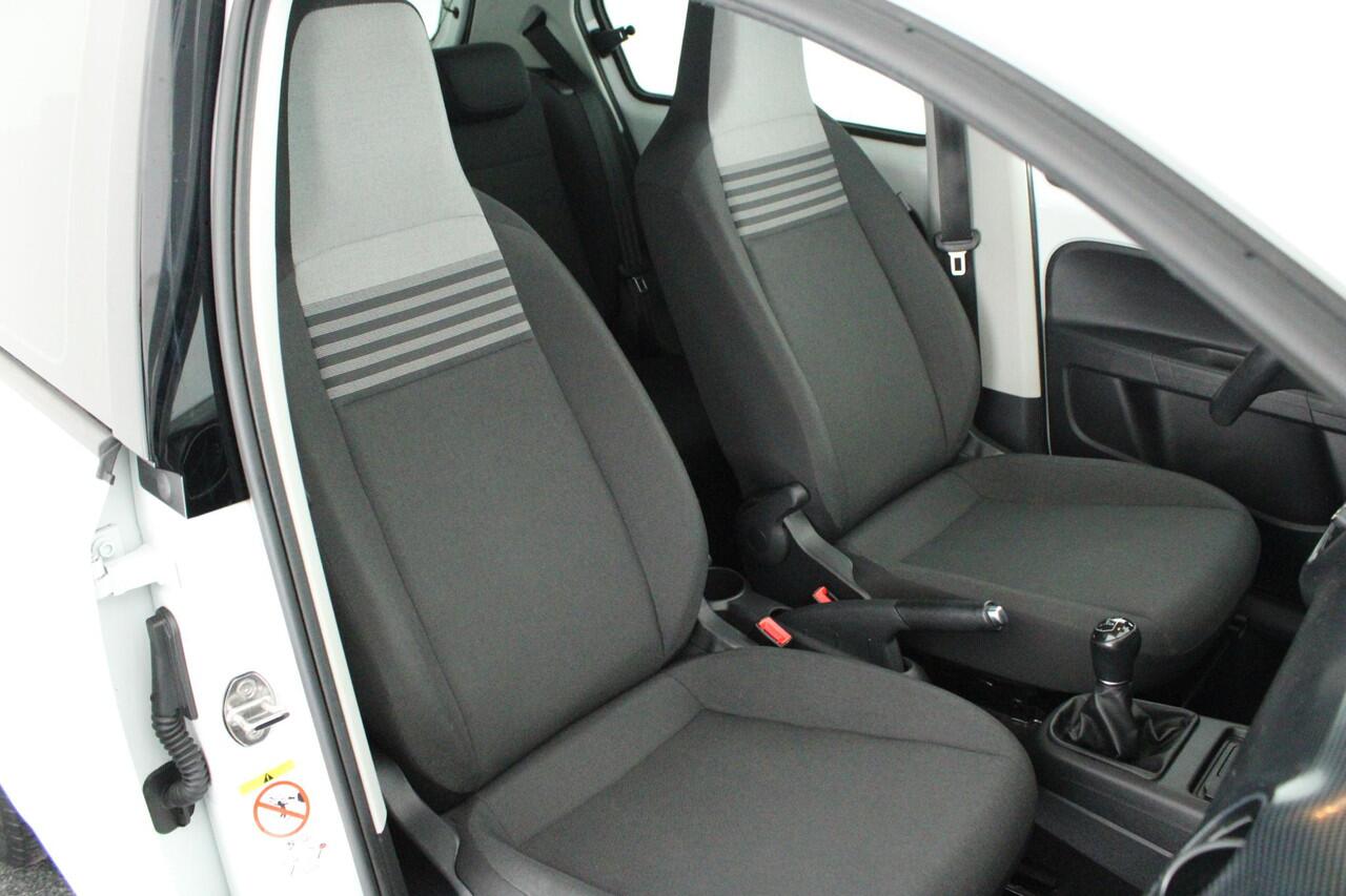 Volkswagen UP! 1.0 BMT 60pk Move up! Cruise Control Camera Climate Control Parkeersensoren