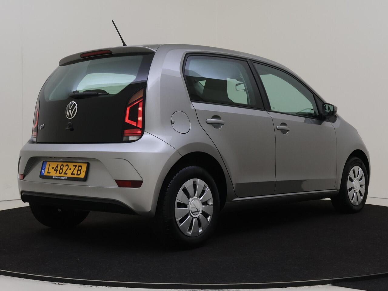 Volkswagen UP! 1.0 | Airco | Bluetooth | DAB Ontvanger | Lane assist | Elektrische ramen |