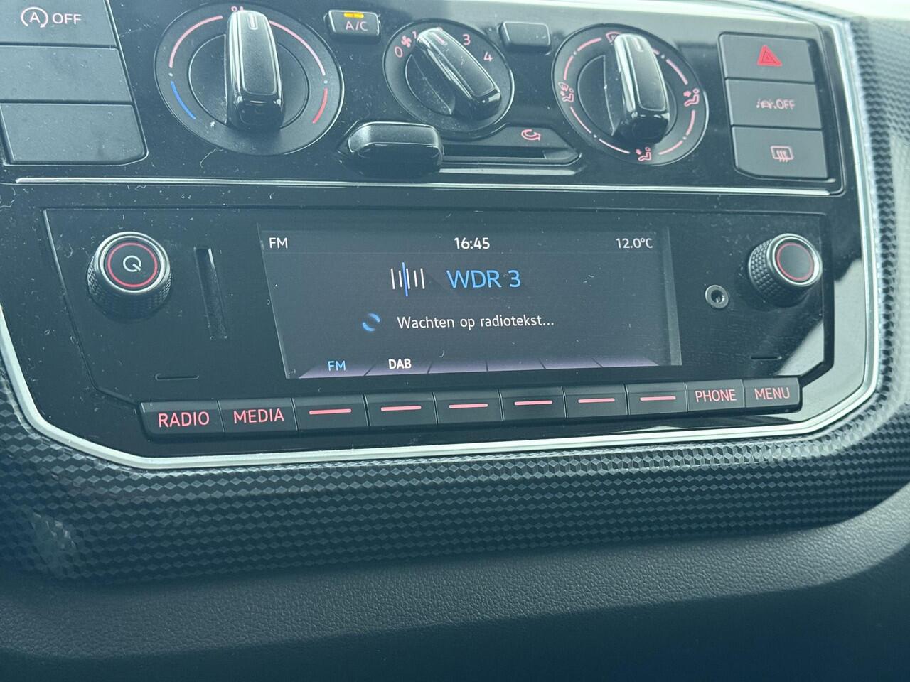 Volkswagen UP! 1.0 | 65 PK | DAB radio | Airco | Bluetooth |