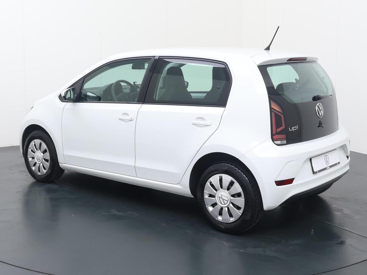 Volkswagen UP! 1.0 | 65 PK | Lane Assist | Airco | DAB+ radio |