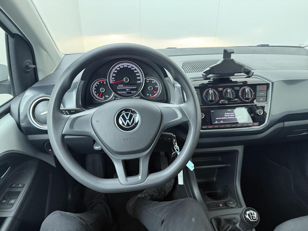 Volkswagen UP! 1.0 | 65 PK | Lane Assist | Airco | DAB+ radio |