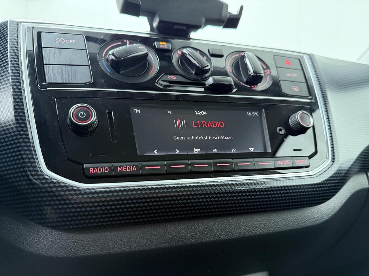 Volkswagen UP! 1.0 | 65 PK | Airco | Lane assist | DAB+ radio |