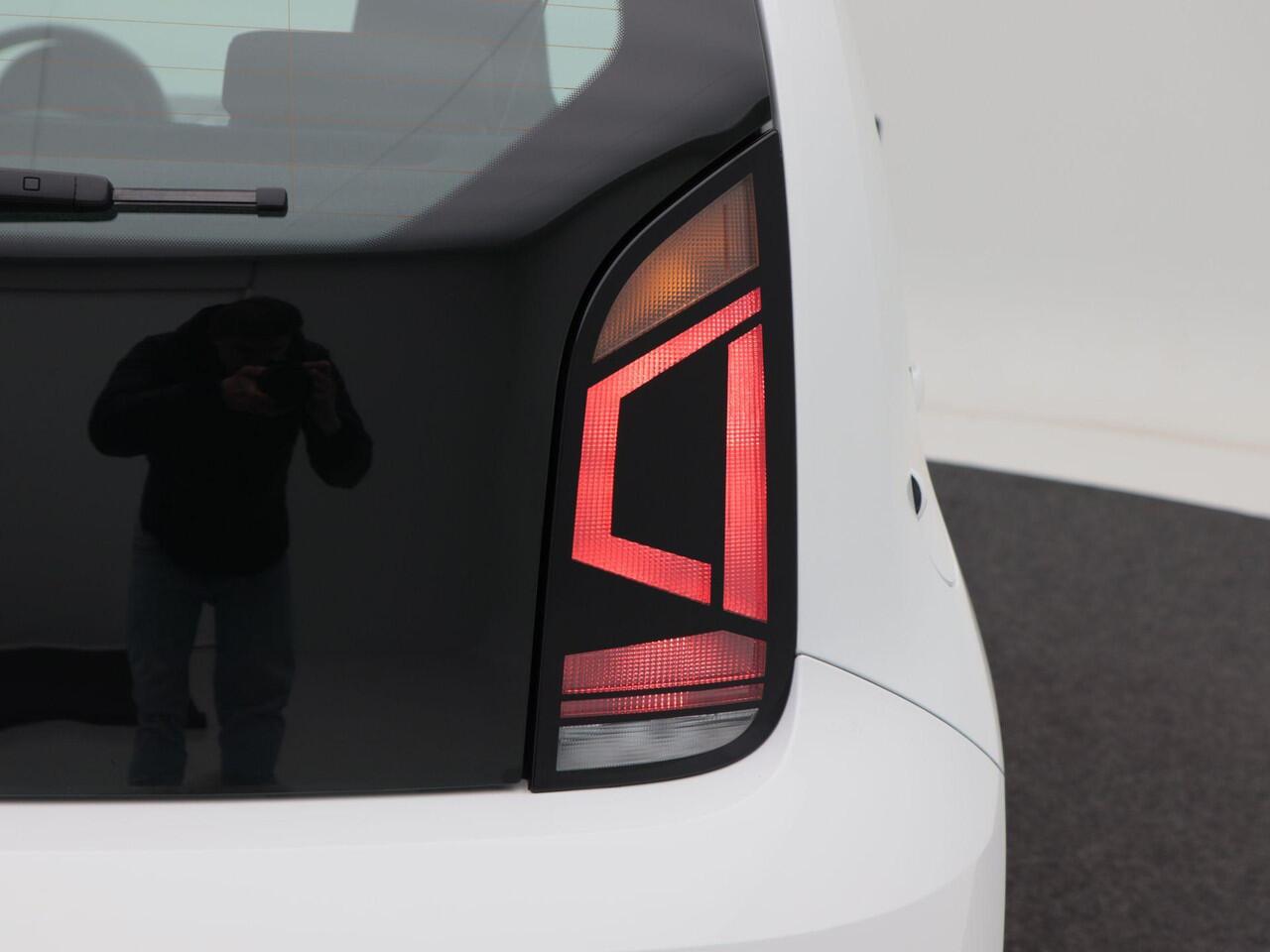 Volkswagen UP! 1.0 | Airco | Elektrisch Pakket | 54.077 Km!!