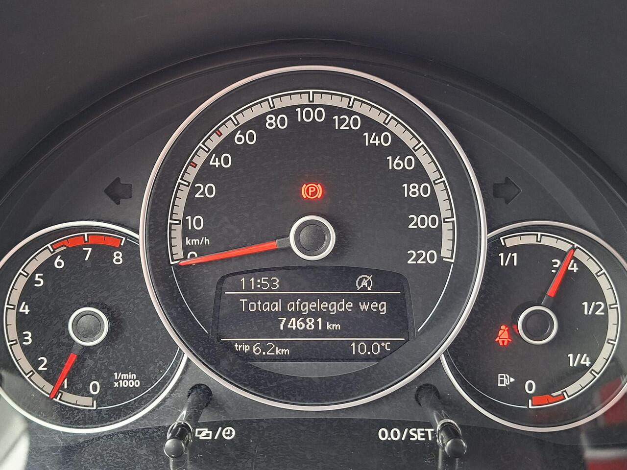 Volkswagen UP! 1.0 BMT move up! AIRCO | CRUISE | PDC / CAMERA | NL-auto | rijklaarprijs !!