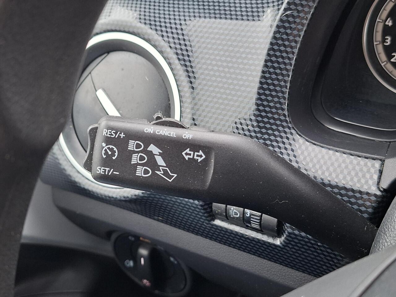 Volkswagen UP! 1.0 BMT move up! AIRCO | CRUISE | PDC / CAMERA | NL-auto | rijklaarprijs !!