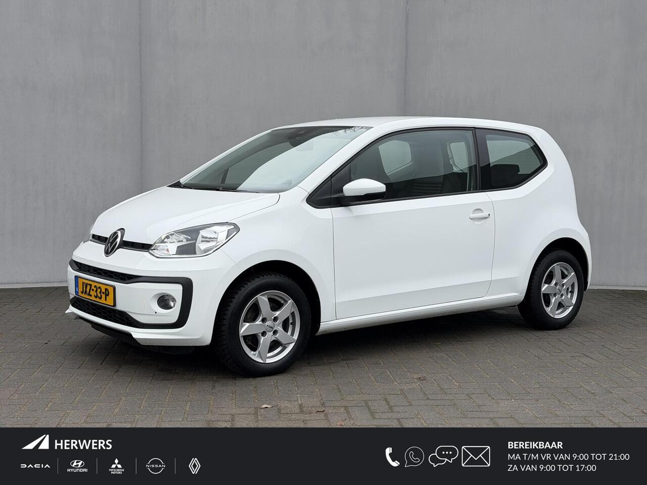 Volkswagen UP! 1.0 Handgeschakeld / Dealer Onderhouden / Stoelverwarming / Multimedia Bluetooth / Airco / Centrale deurvergrendeling / Elektr. Ramen / Rijstrooksensor /