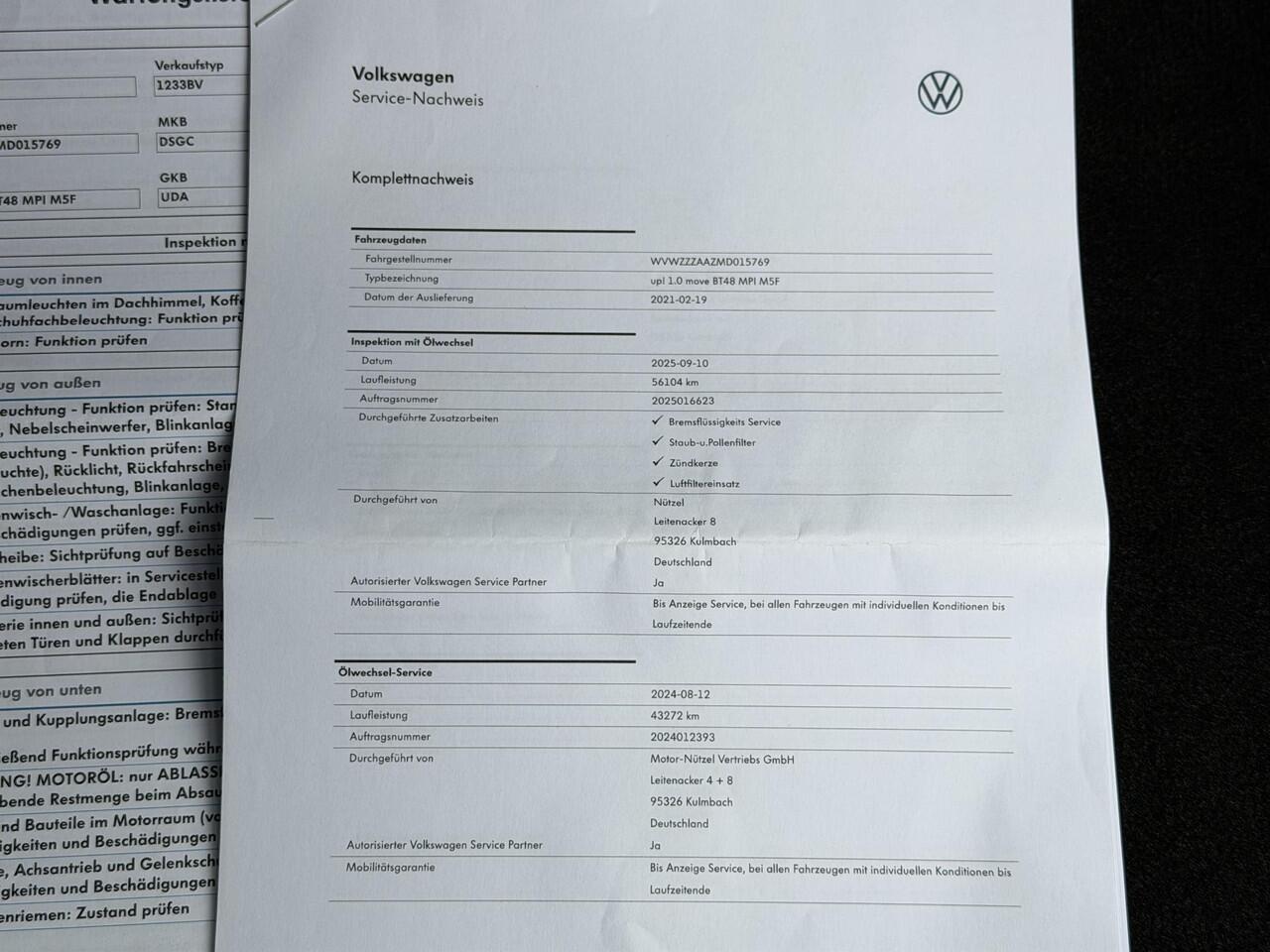 Volkswagen UP! 1.0 Handgeschakeld / Dealer Onderhouden / Stoelverwarming / Multimedia Bluetooth / Airco / Centrale deurvergrendeling / Elektr. Ramen / Rijstrooksensor /
