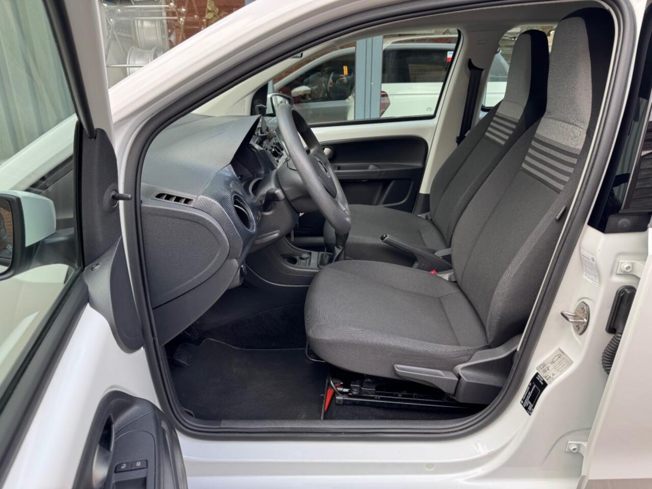 Volkswagen UP! 1.0 BMT MOVE UP! 5-drs airco
