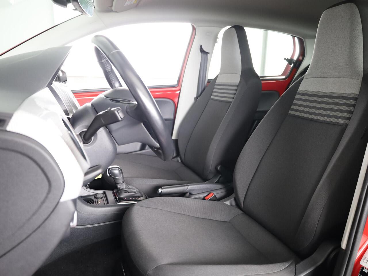 Volkswagen UP! e-Up! e-up! Style 83PK | Navigatie via app | Cruise control | LM velgen | Acteruitrijcamera | Multifunctioneel stuurwiel |