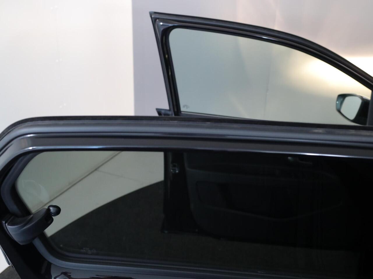 Volkswagen UP! e-Up! e-up! Style 83PK | Navigatie via app | Cruise control | LM velgen | Acteruitrijcamera | Multifunctioneel stuurwiel |