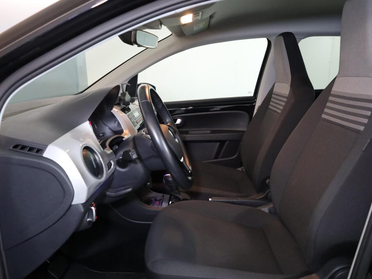 Volkswagen UP! e-Up! e-up! Style 83PK | Navigatie via app | Cruise control | LM velgen | Acteruitrijcamera | Multifunctioneel stuurwiel |