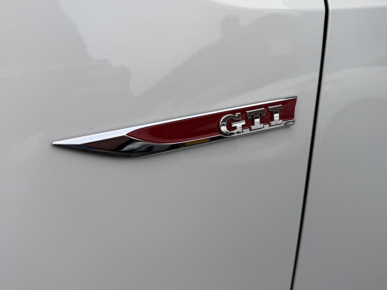 Volkswagen UP! 1.0 TSI GTI | 116 PK | Dealer onderhouden | VOL |