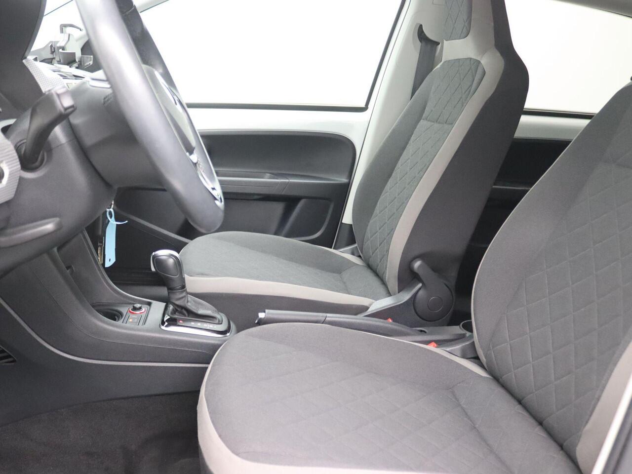 Volkswagen UP! e-Up! e-up! Style 260km range SOH 90%, Cruise, CCS, Stoel- en voorruitverwarming, achteruitrijcamera, Parkeerhulp achter, 15'' lichtmetaal