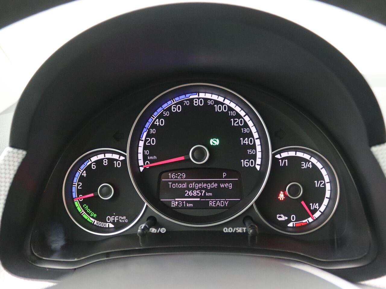 Volkswagen UP! e-Up! e-up! Style 260km range SOH 90%, Cruise, CCS, Stoel- en voorruitverwarming, achteruitrijcamera, Parkeerhulp achter, 15'' lichtmetaal