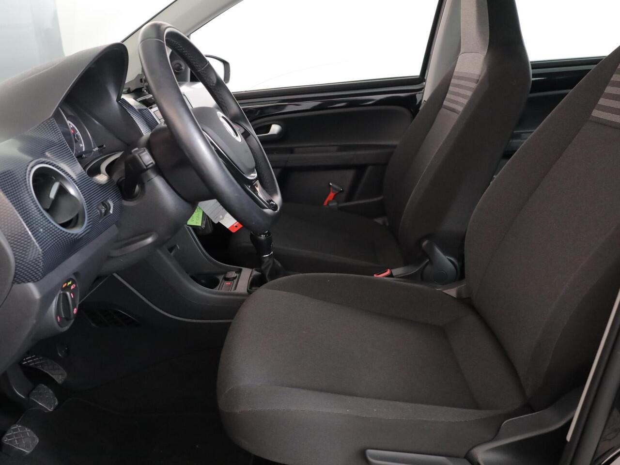 Volkswagen UP! 1.0 | Verlengde Garantie | Navigatie via App | Cruise Control | Achteruitrijcamera |