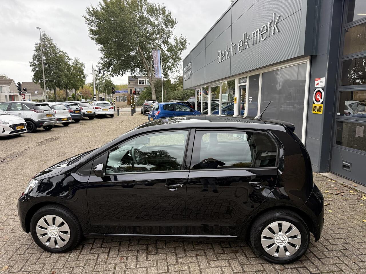 Volkswagen UP! 1.0 / Airco clima/ Camera/ PDC/ Cruise/ Camera/ PDC/ LED/ Navigatie via App