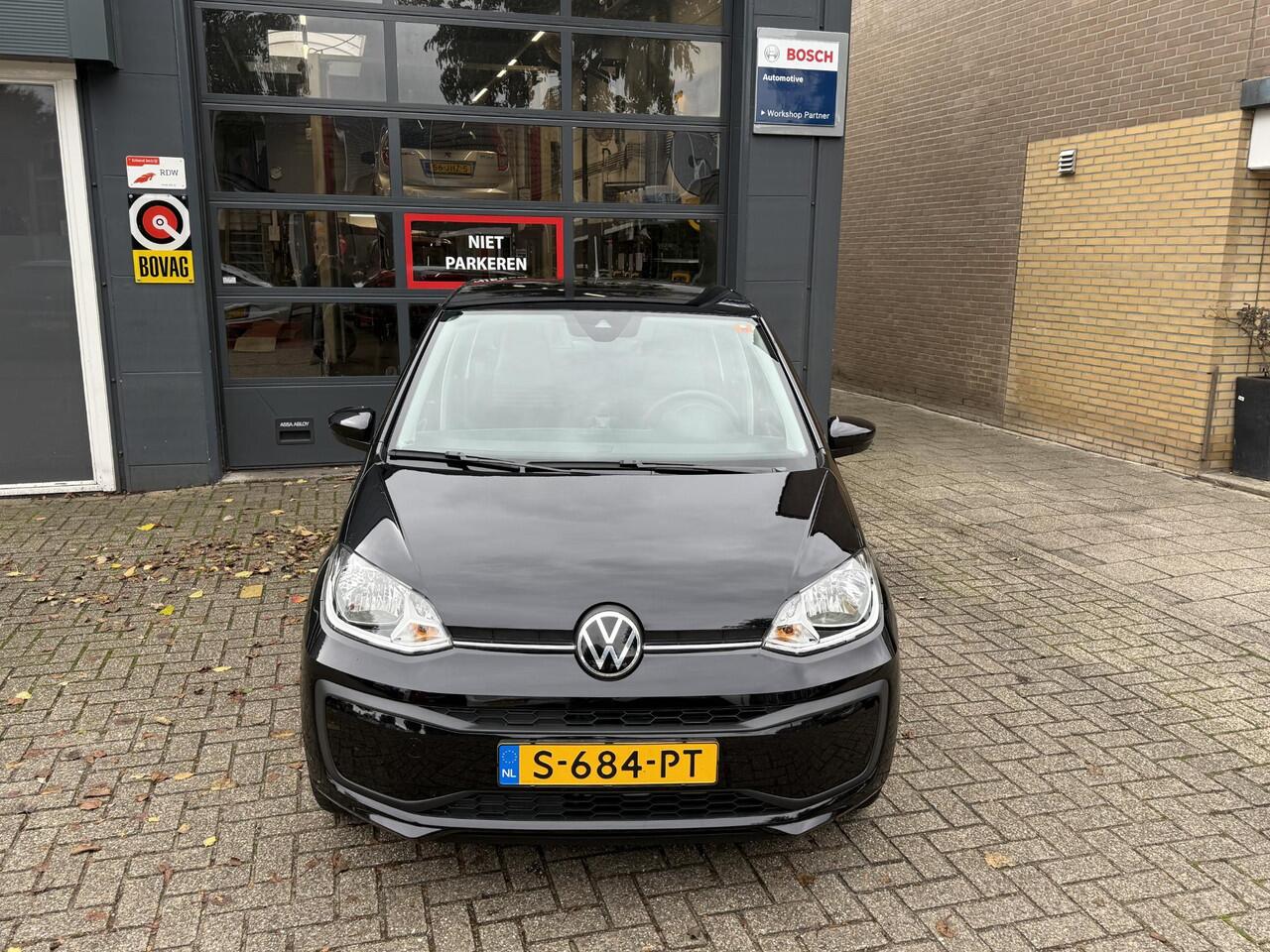 Volkswagen UP! 1.0 / Airco clima/ Navigatie via App / Camera/ PDC/ Cruise/ Camera/ PDC/ LED/