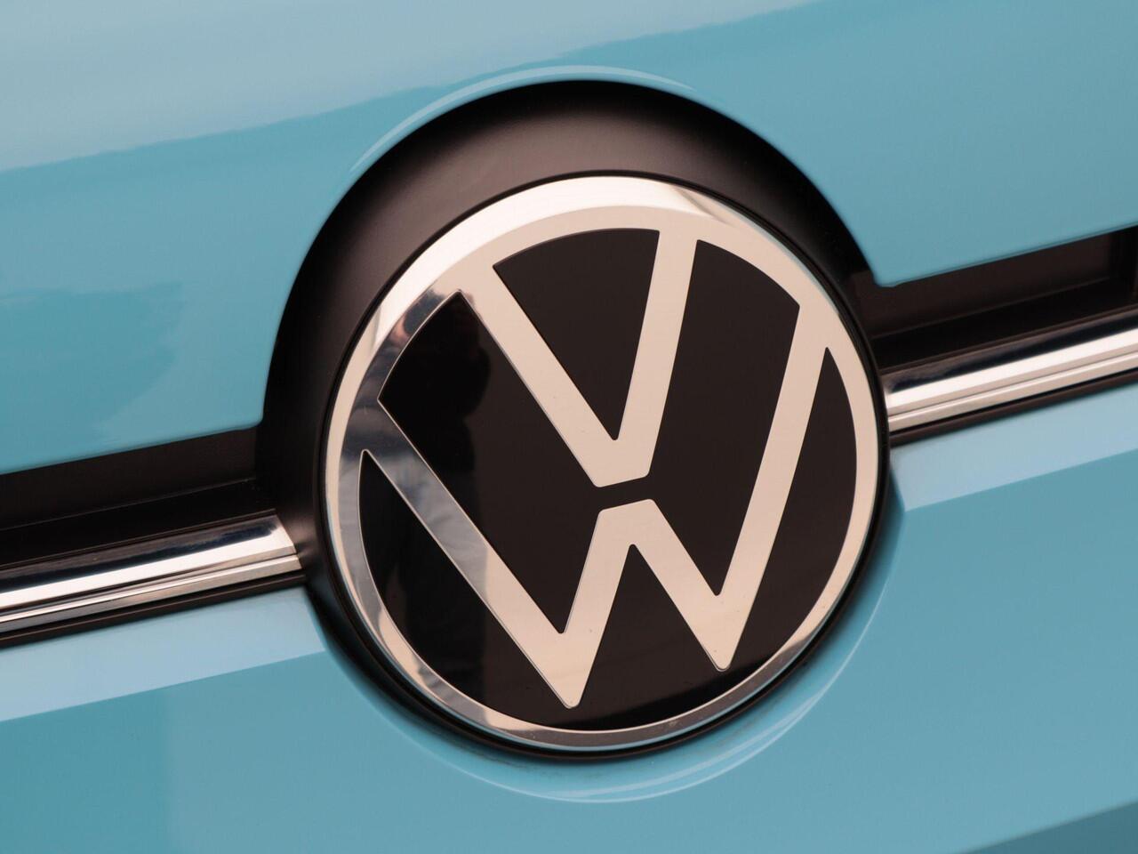 Volkswagen UP! 1.0 | 5-Deurs | Airconditioning | Bluetooth | Teal Blue | 40.228 Km!