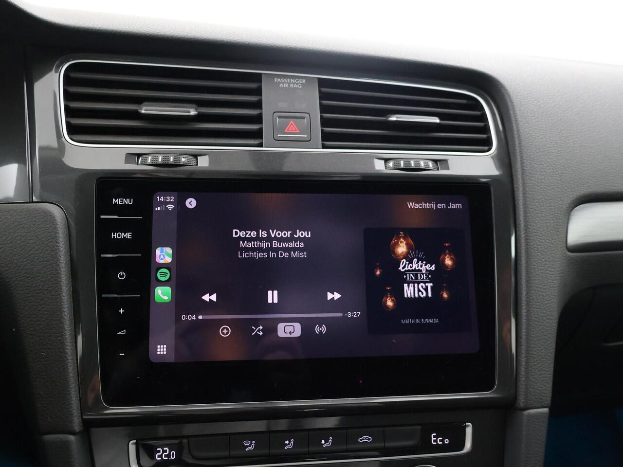 Volkswagen e-Golf Aut. + APPLE CARPLAY | FULL LED | CAMERA | SFEERVERLICHTING | NAVIGATIE