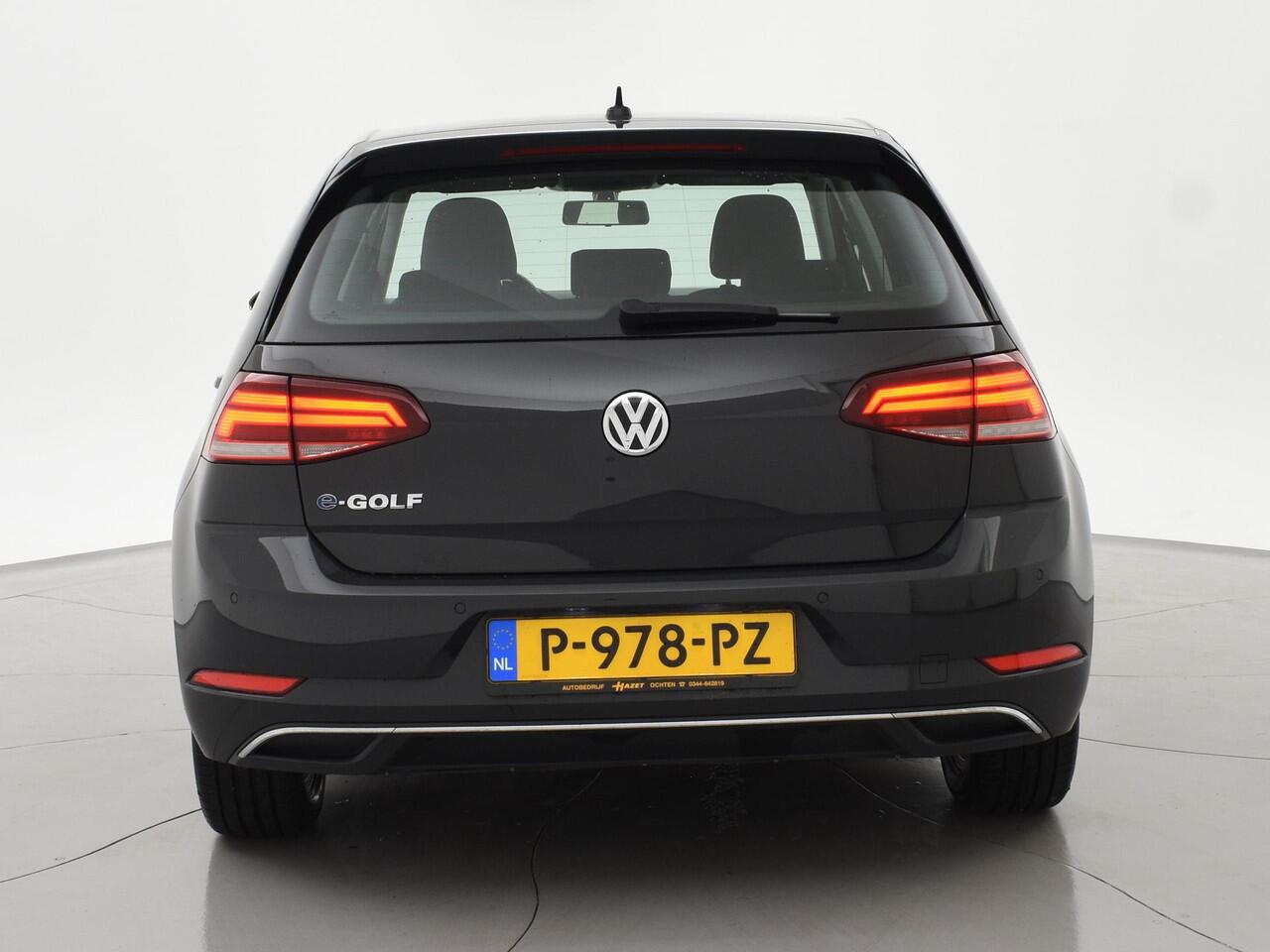 Volkswagen e-Golf Aut. + APPLE CARPLAY | FULL LED | CAMERA | SFEERVERLICHTING | NAVIGATIE