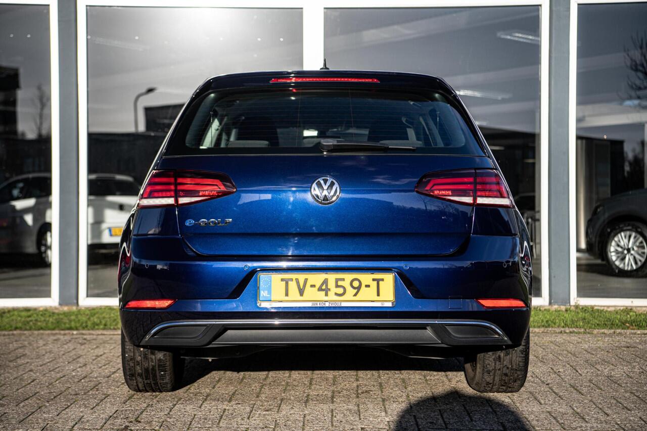 Volkswagen e-Golf 35,8 kWh 136 pk | Warmtepomp | Full LED | Navigatie