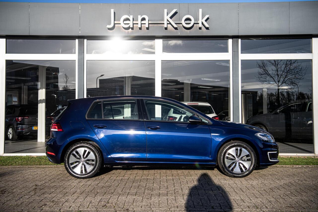 Volkswagen e-Golf 35,8 kWh 136 pk | Warmtepomp | Full LED | Navigatie