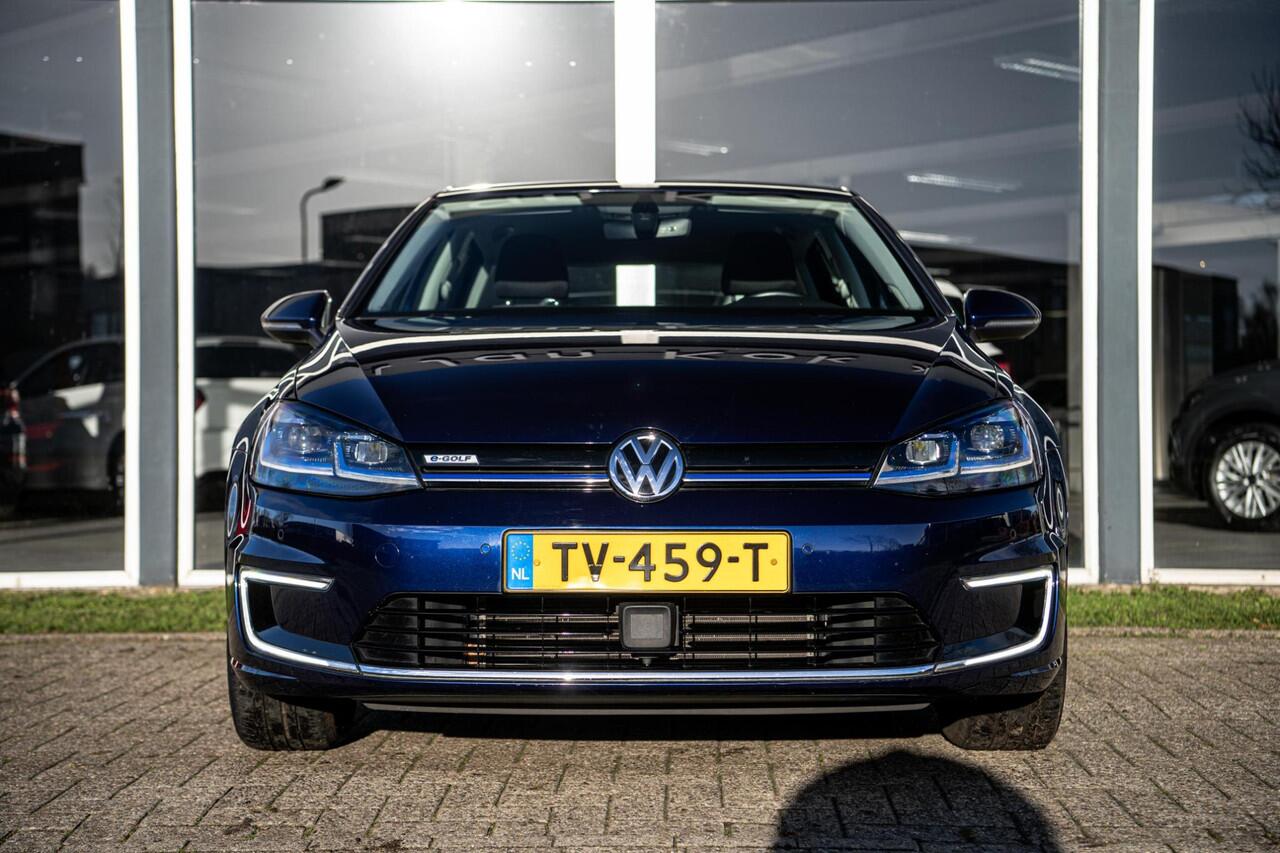 Volkswagen e-Golf 35,8 kWh 136 pk | Warmtepomp | Full LED | Navigatie